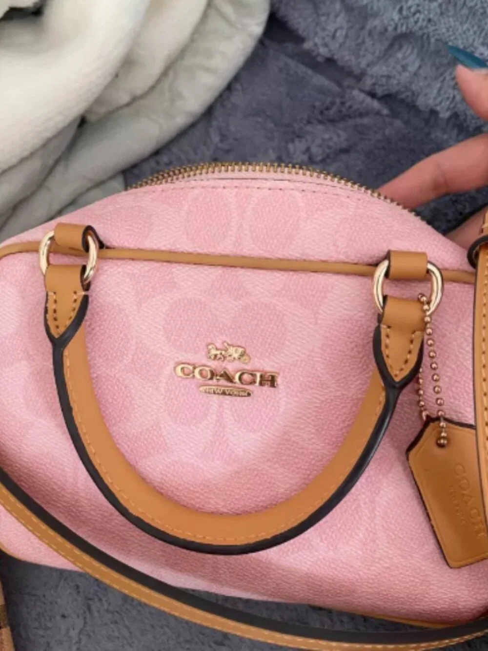 Coach Pink Signature Shoulder Bag Crossbody Purse Used 3 Times